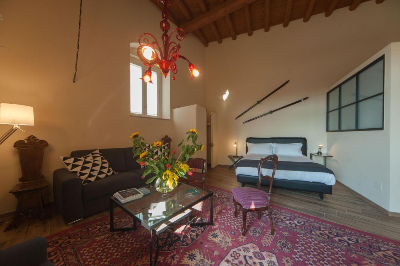 La Soffitta Covelli Bed & Breakfast Trani Exterior photo