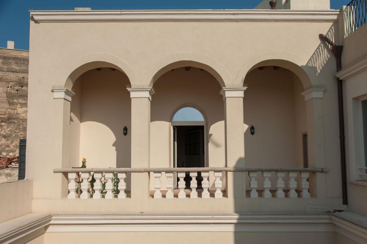 La Soffitta Covelli Bed & Breakfast Trani Exterior photo